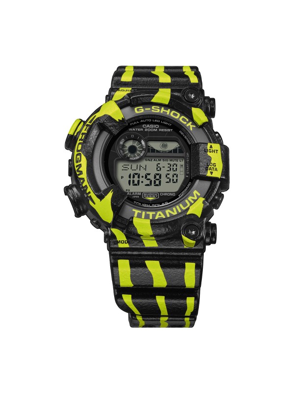 G-SHOCK Frogman GW-8200 sportski sat inspirisan tropskom žabom. Kućište od titanijuma i bio-smole. Solarno napajanje, plima i oseka, 200m vodootpornost.