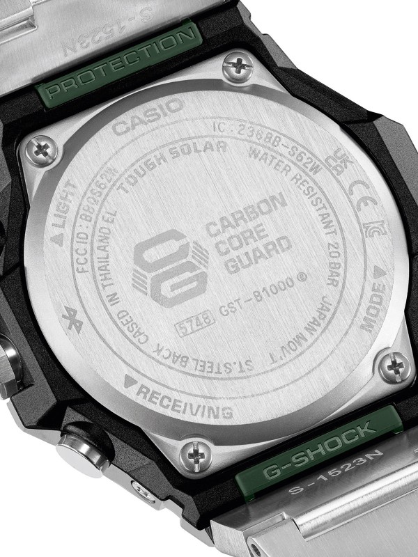 G-SHOCK G-STEEL GST-B1000. Čelični sportski sat sa zelenim brojčanikom. Sadrži Bluetooth, solarno napajanje i vrhunsku otpornost na udarce. Vodootporan 200m.