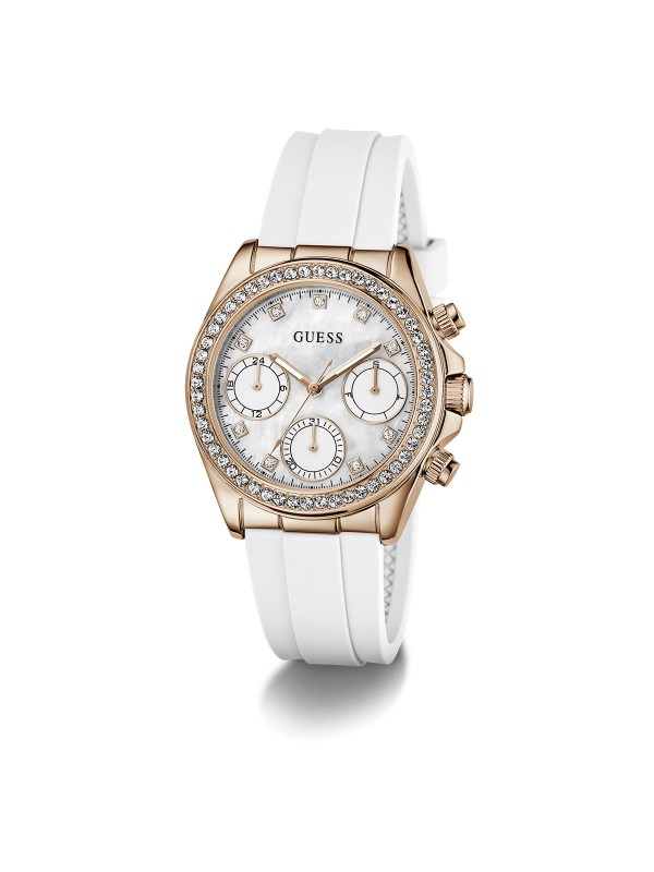 GUESS Victoria ženski sat od 36mm u tonu roze zlata sa cirkonima i belim sedefom. Bela silikonska narukvica i vodootpornost 50m. Spoj sportskog duha i luksuza.