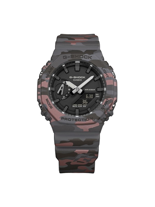 G-SHOCK GA-2100CM-8AER CasiOak u kamuflažnom printu crno/sivo/crveno. Analogno-digitalni muški sat, vodootpornost 200m. Dostupan u Timer radnjama i online.