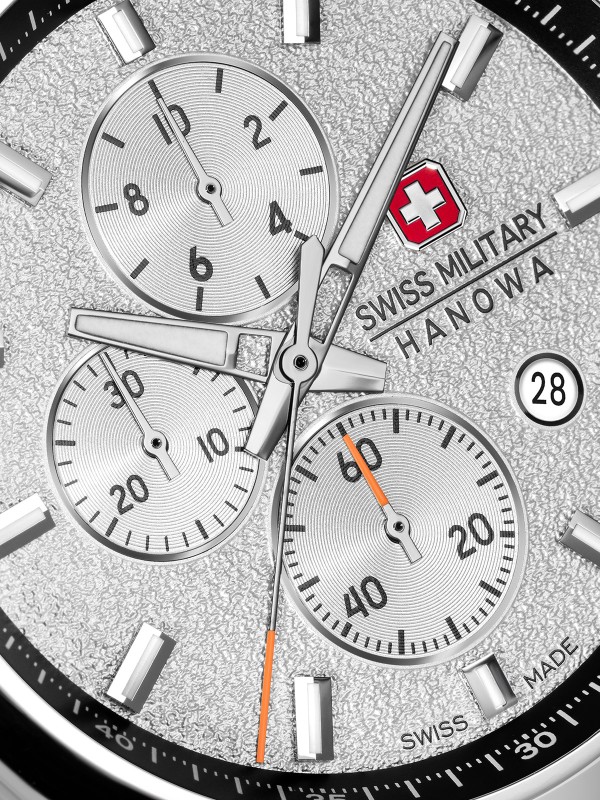 Swiss Military Hanowa STORM pilotski hronograf sa vintage dizajnom i safirnim staklom. Swiss Made mehanizam i vodootpornost 100 m.