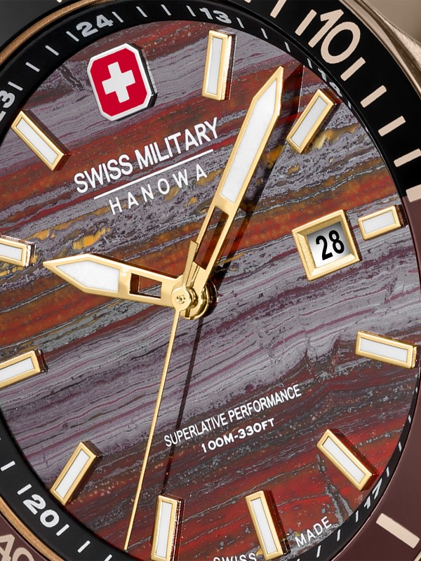 Sportski Swiss Military Hanowa sat sa brojčanikom od tigrovog kamena i safirnim staklom. Swiss Made kvarcni mehanizam, limitirano na 500 komada.