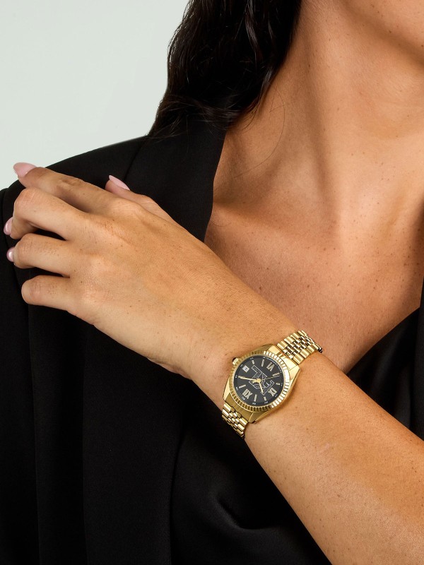 Karl Lagerfeld Timeless Code ženski sat u boji žutog zlata sa crnim sunray brojčanikom i KL logom. Analogni kvarcni mehanizam. Naruči online!