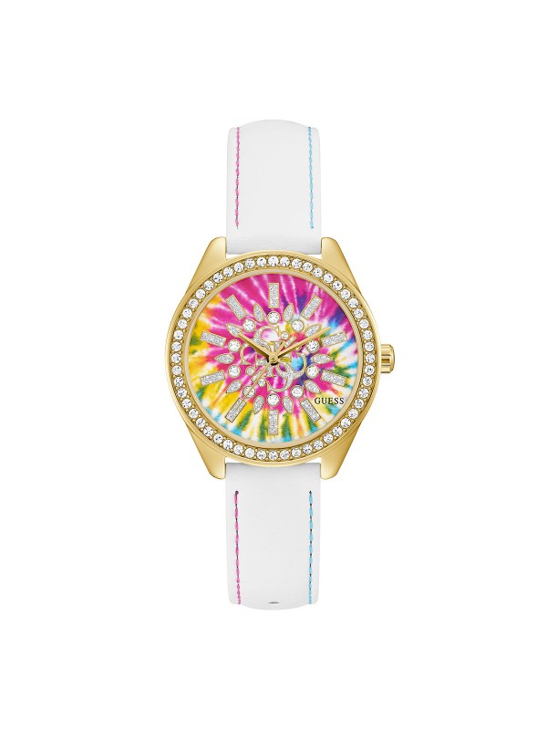 Guess Kaleidoscope je ženstveni sat sa belim kožnim kaišem i raznobojnim, sjajnim brojčanikom i kućištem od nerđajućeg čelika boje žutog zlata.