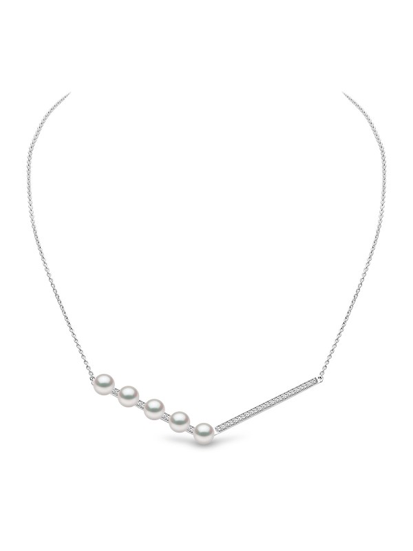 Yoko London ogrlicu sa slatkovodnim biserima i dijamantima (0,106ct) u belom zlatu od 18ct, poručite putem Timer.co.rs online shop-a na kućnu adresu.