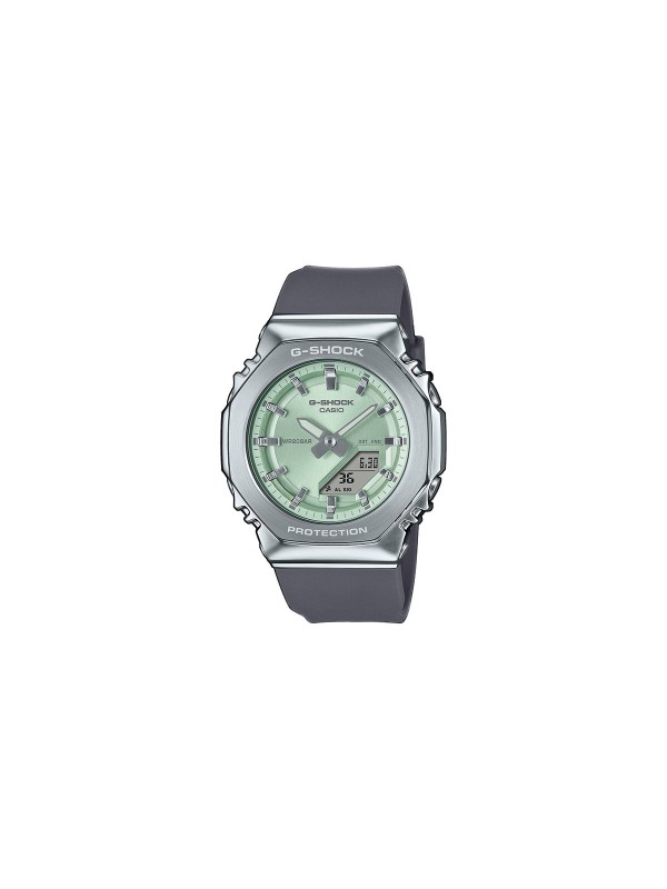 Kompaktan G-SHOCK sa metalnim kućištem i svetlo zelenim brojčanikom, otporan na udarce, sa LED osvetljenjem i vodootpornošću do 200m.