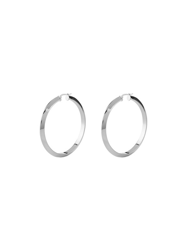 Elegantne GUESS ženske alke od nerđajućeg čelika u boji srebra, prečnika 40mm. Dodajte sjaj svom stilu!
