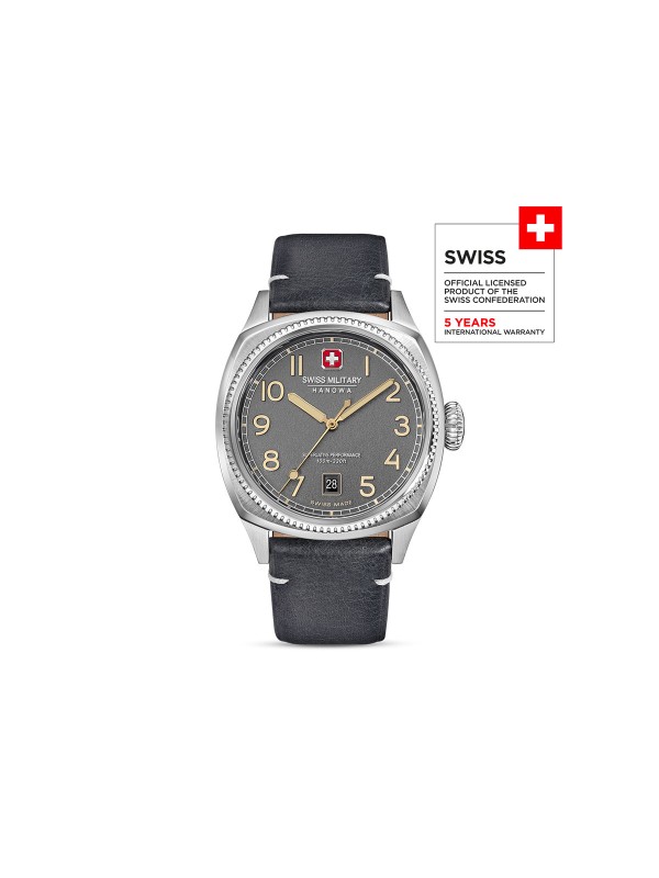 SWISS MILITARY HANOWA CONDOR SMWGB0003702 – Swiss Made muški sportski sat inspirisan avijacijom. Sivi brojčanik sa osvetljenim oznakama i kućište od nerđajućeg čelika u boji srebra pružaju prepoznatljiv pilotski izgled. Sat dolazi sa crnom italijanskom kožnom narukvicom, safirnim staklom i švajcarskim kvarcnim mehanizmom Ronda 515, uz vodootpornost do 100 metara.