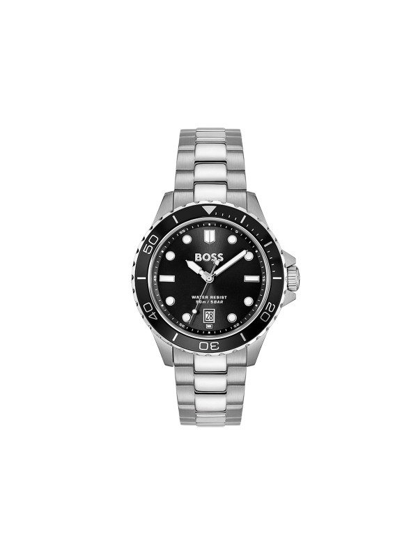 BOSS TROPER SPORT 1514295 – elegantan muški sportski sat inspirisan ronilačkim modelima. Kućište od nerđajućeg čelika sa crnom rotirajućom koronom i srebrnom čeličnom narukvicom. Moderan sat koji spaja funkcionalnost i sofisticiran dizajn.