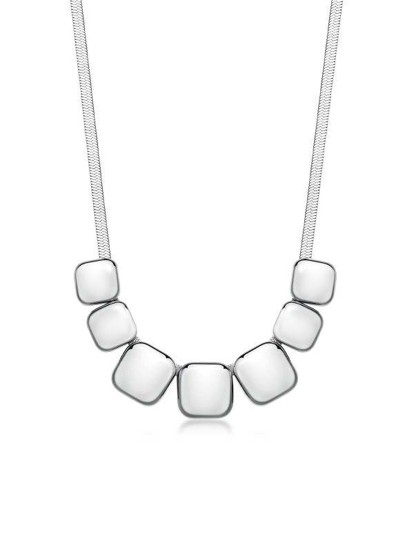 Brosway MUSE ogrlica od nerđajućeg čelika u boji srebra kombinuje elegantan snake lančić sa sedam modernih kvadrata. Savršena za žene koje vole sofisticiran, minimalistički stil i nakit koji se lako uklapa u svaku odevnu kombinaciju.