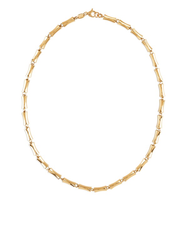 GUESS JUBN05430JWYGT/U – elegantna ženska ogrlica iz kolekcije . Izrađena od visokokvalitetnog legura metala u boji žutog zlata. Moderan dizajn koji se lako kombinuje sa dnevnim i večernjim stilom.