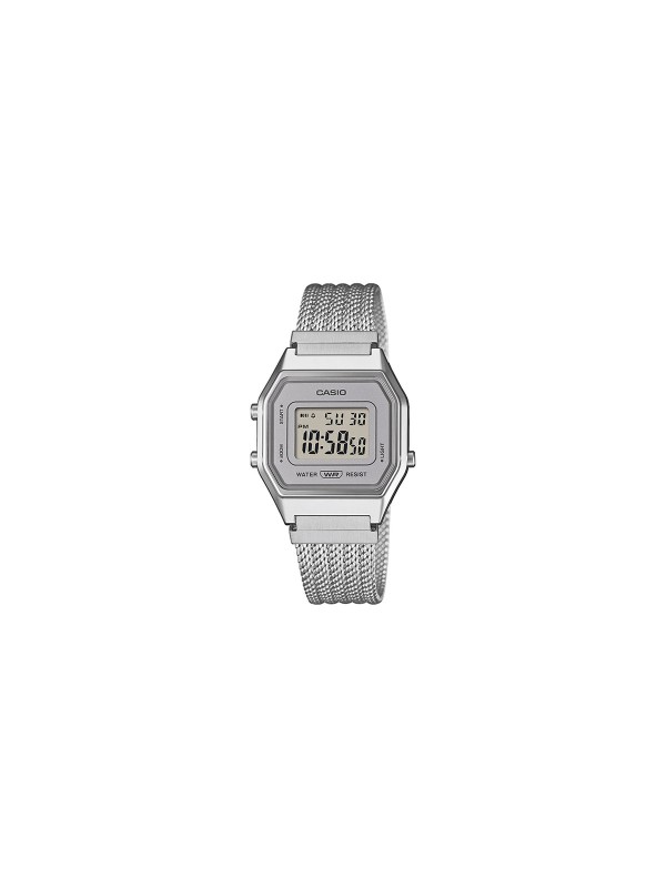 Ženski Casio sat iz Vintage linije sa gumenim kućištem srebrne boje i narukvicom od nerđajućeg čelika mesh dizajna. Poruči odmah.
