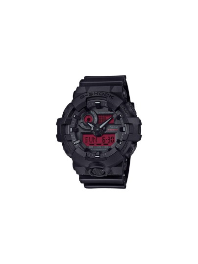 G‑SHOCK GA-700BBR-1AER – sportski muški sat sa crnim kućištem i narukvicom, istaknut crvenim LCD ekranom. Otporan na udarce, sa brojnim funkcijama i vodootpornošću do 200 m.