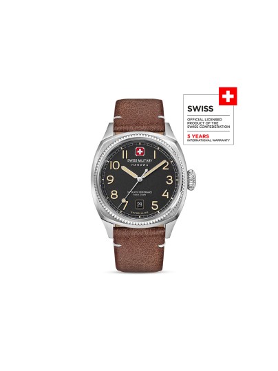 SWISS MILITARY HANOWA CONDOR SMWGB0003701 – Swiss Made muški sportski sat inspirisan avijacijom. Kućište od nerđajućeg čelika u boji srebra, crni brojčanik sa osvetljenim oznakama i braon kožna narukvica stvaraju spoj robustnosti i elegancije. Sat pokreće švajcarski kvarcni mehanizam Ronda 515, sa safirnim staklom i vodootpornošću do 100 metara.