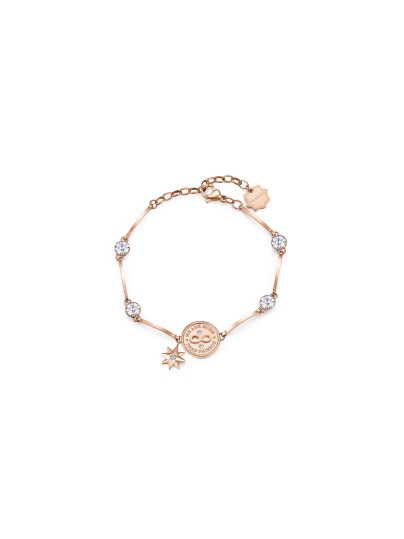 Brosway CHAKRA narukvica u boji roze zlata slavi snagu prijateljstva. Medaljon sa porukom “WE ARE MORE THAN FRIENDS” i belim cirkonima simbolizuje povezanost i podršku. Elegantna i emotivna narukvica od nerđajućeg čelika, idealan poklon dragoj osobi.